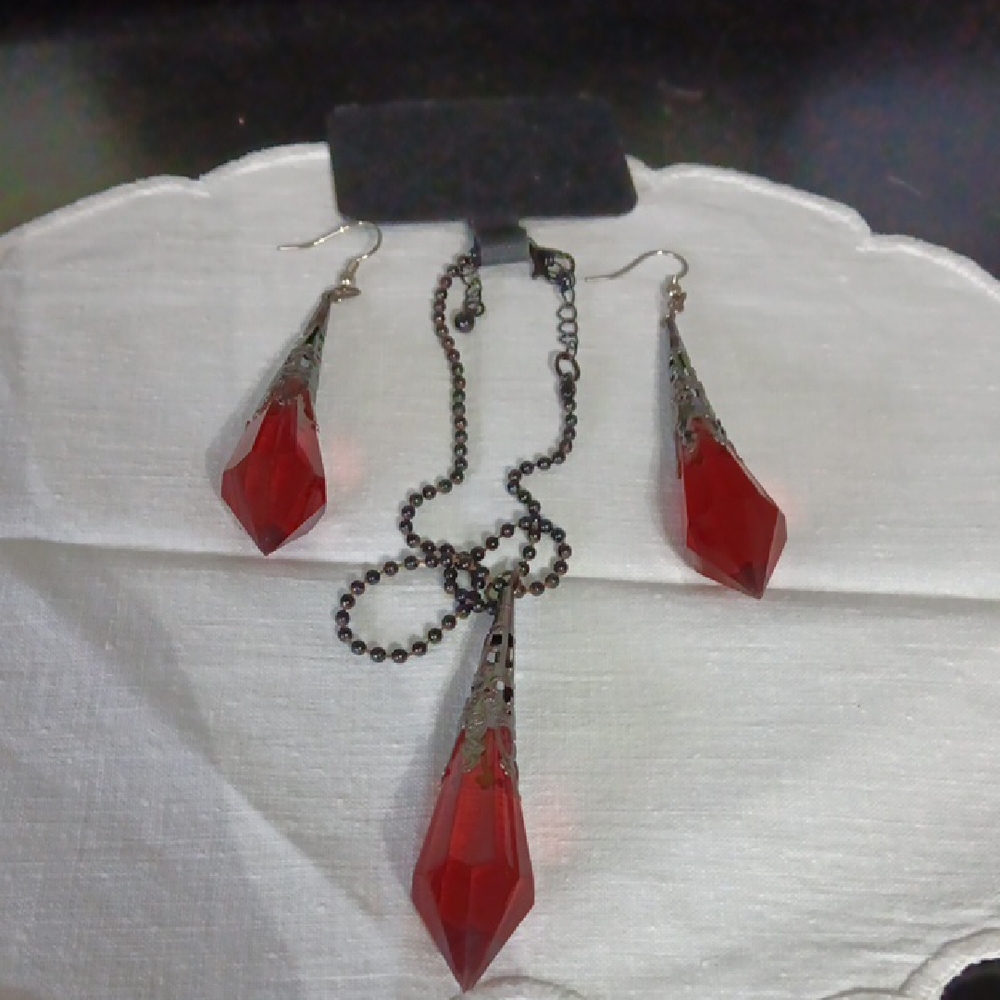 3pc New Choker Set Ruby/Black Ornate Crystal Style Pierced Earrings